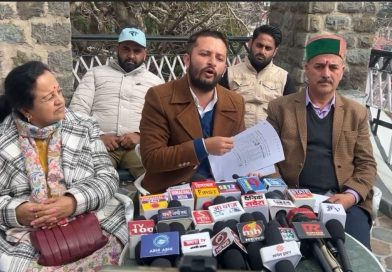 शिमला लोकसभा की 300 पंचायतों को सांसद सुरेश कश्यप ने नहीं दिया एक भी रुपया :-कौशल मुंगटा